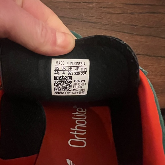 Adidas Gazelle 'Collegiate Green Preloved Red' Size 4.5 - Picture 6 of 6